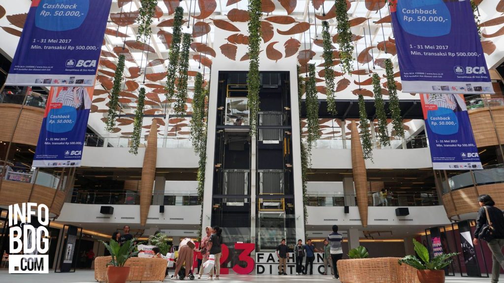 infobdg's tweet photo. 23 Paskal Shopping Center, Mall Baru di Bandung https://t.co/XTYDVkltgI #fashionBDG https://t.co/gB0ij1Fxgj