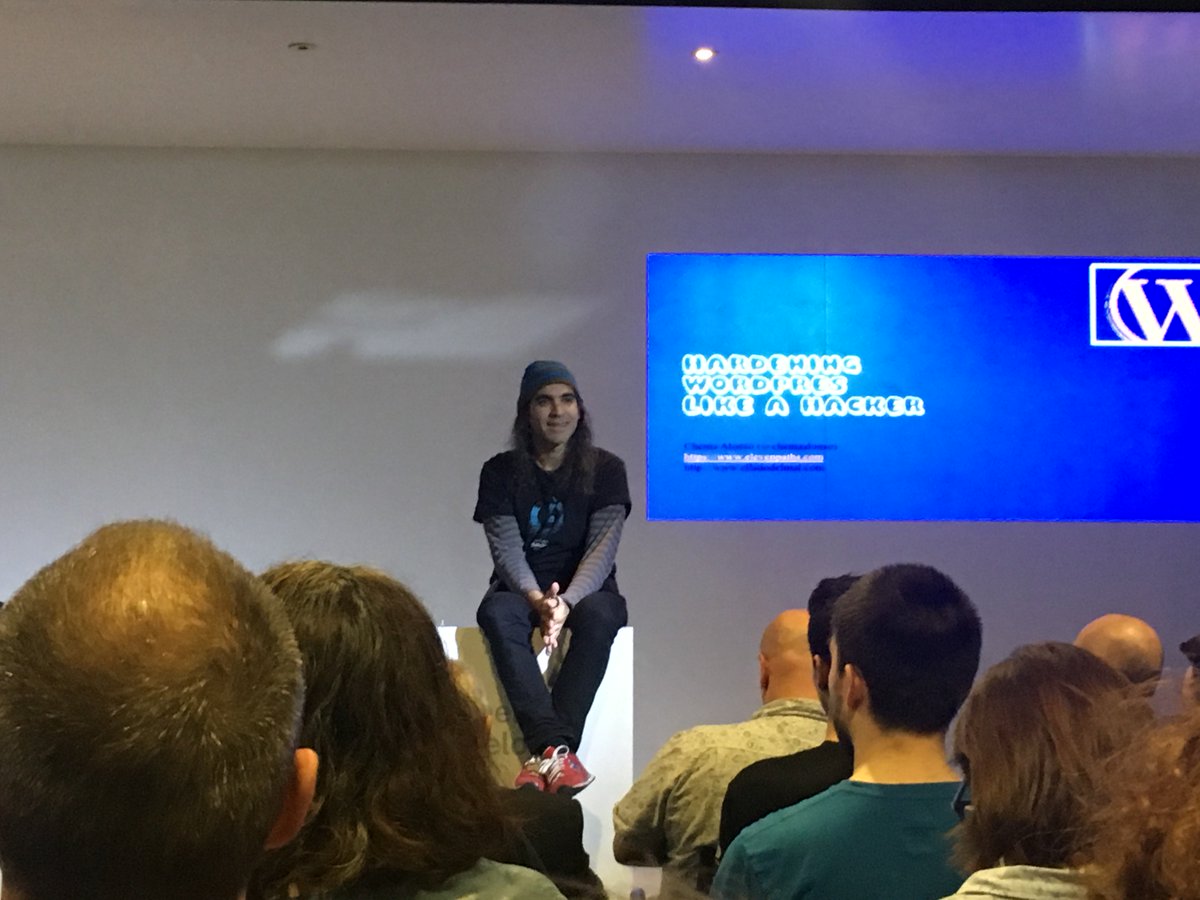 MitchBcn's tweet photo. Escuchando al gran @chemaalonso sobre la #ciberseguridad en el @elcibernarium https://t.co/WNq424AvEU