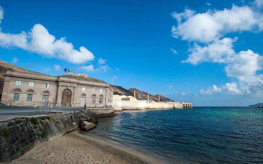 CosedafareinS's tweet photo. Dal 1° giugno l'ex Stabilimento Florio aperto dalle 10 alle 17 https://t.co/hxa0u5Fxua https://t.co/xnlfZ1wIpF
