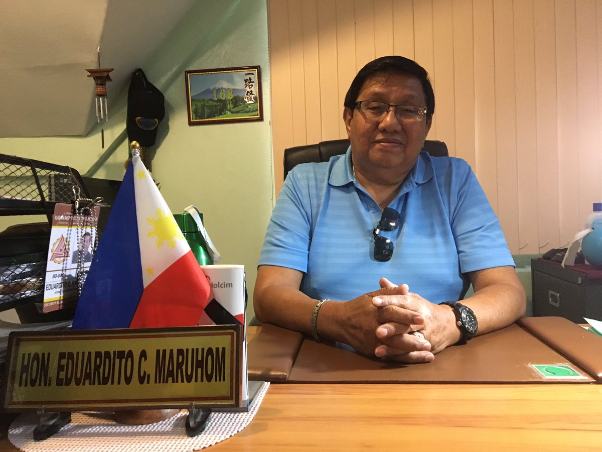 carmelafonbuena's tweet photo. @rapplerdotcom MSU-IIT in Iligan City open to accommodate students -- and students only -- who evacuated MSU-Marawi, says MSU official Dito Maruhom https://t.co/MxfuWty0L7