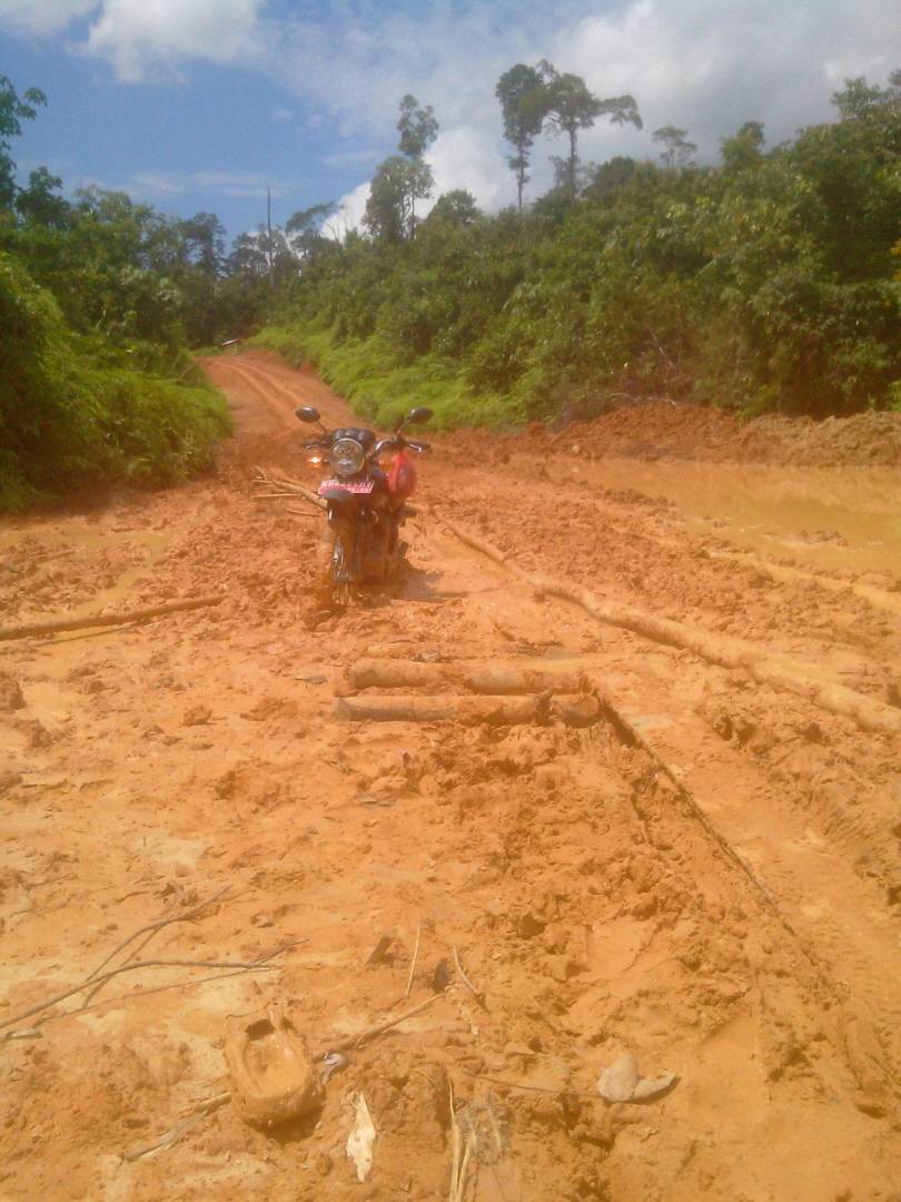 Salah satu medan yg harus kami lalui.. Ini bukan kendala #CintaData #BPS #GunungMas