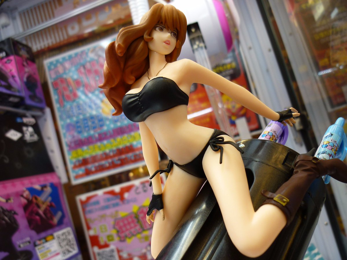 ট ইট র おたいち 三重本店 アミューズ部門 最新入荷景品 ルパン三世 峰不二子 フィギュア もうこの一言につきますね エロい セクシー ペン立て 夢のコラボレーションｗ 机の上に置いておいて モチベーション上がるか 気が散ってしまうかは