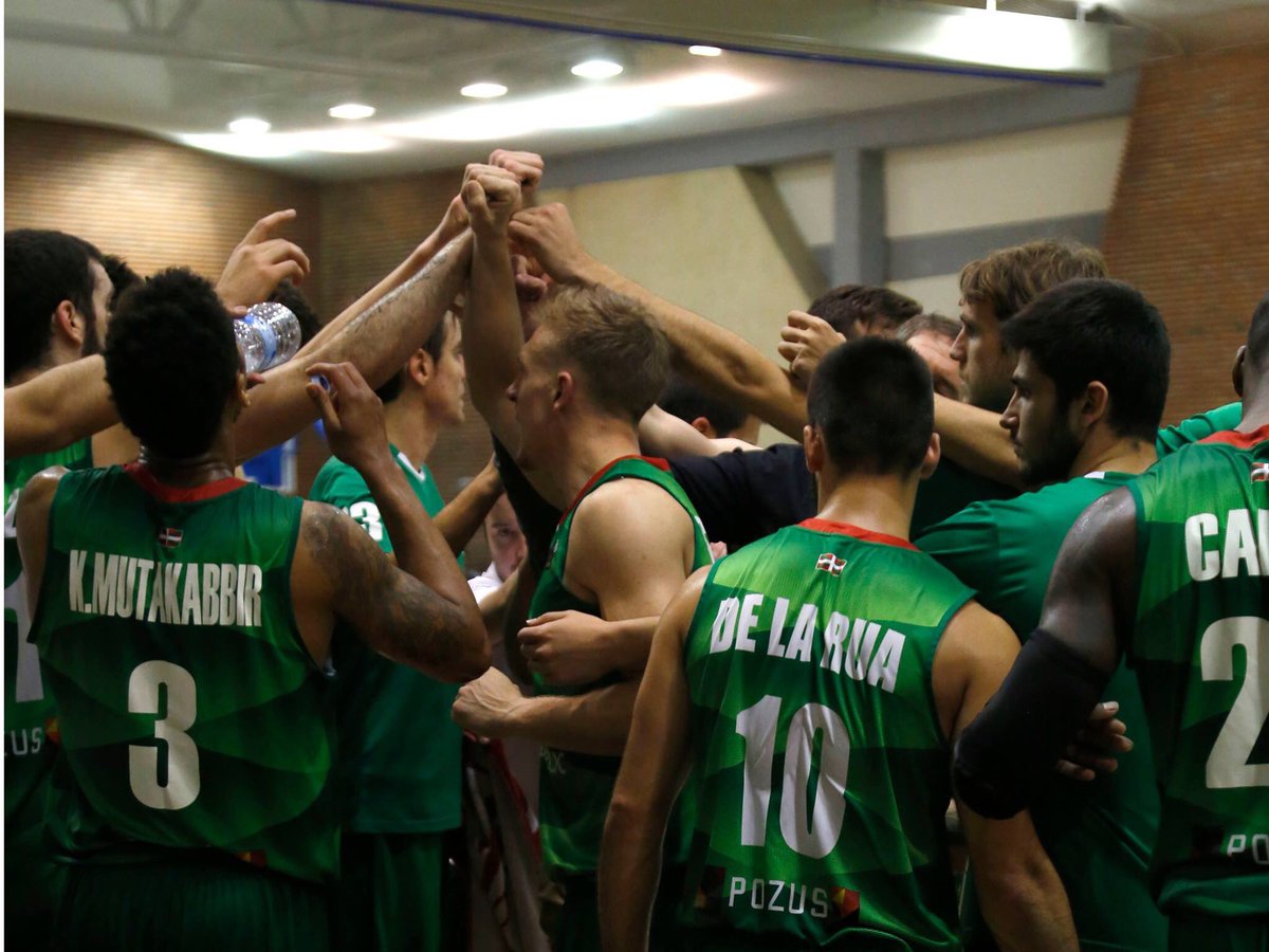 Danidelarua's tweet photo. Estamos en la final! Muchas gracias a toda la afición que se desplazó a Granada y a todos los que nos apoyasteis en la distancia! 🏀👏🦁 https://t.co/VbJuof9bm6