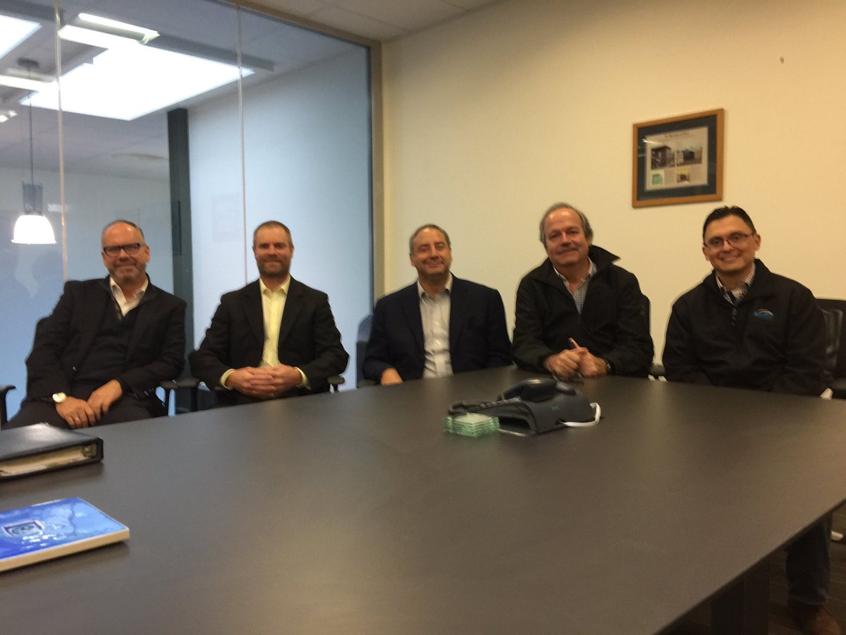 ShoofIntl's tweet photo. We were absolutely delighted to host  @CavelierE &amp; friends at #shoofintl today @LecheAlqueria @NZTEnews @RhianonBerry #comeagain #agchatnz https://t.co/Bbt3jIQevB