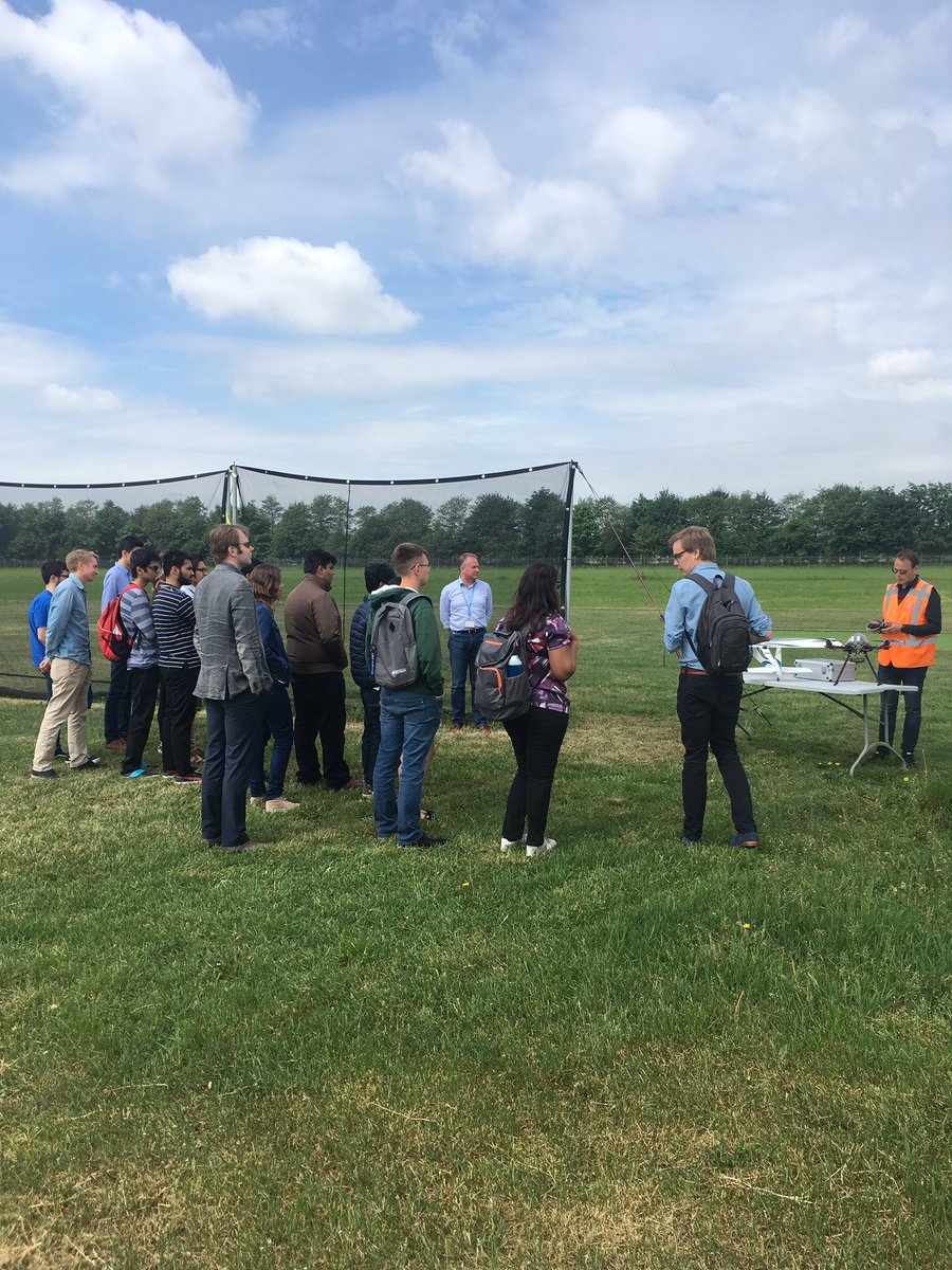 Drone centre <a href="/NLR_NL/">Royal NLR</a> .