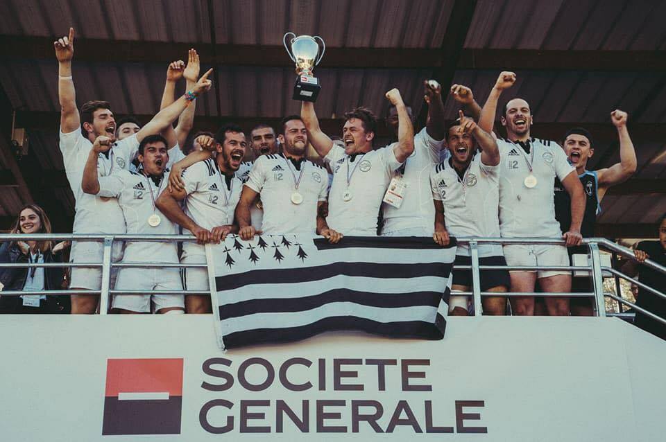 RennesRugby's tweet photo. Vie du club : La fac de Rennes 2 championne de France Universitaire à VII ! : https://t.co/8ukHiPzkMy @Paramourdurugby par @jeanlesacher https://t.co/X6J8NZmsCT