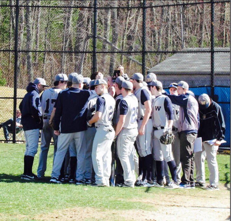 JagsFriends's tweet photo. SENIOR RECOGNITION TODAY at 3:45pm!! Last home game of the regular season! #classof2017 #seniors https://t.co/TBeyT06hVX