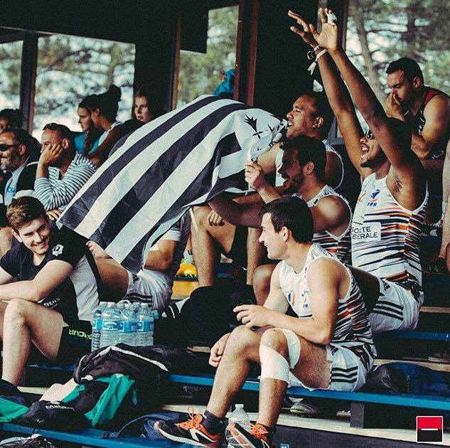 RennesRugby's tweet photo. Vie du club : La fac de Rennes 2 championne de France Universitaire à VII ! : https://t.co/8ukHiPzkMy @Paramourdurugby par @jeanlesacher https://t.co/X6J8NZmsCT