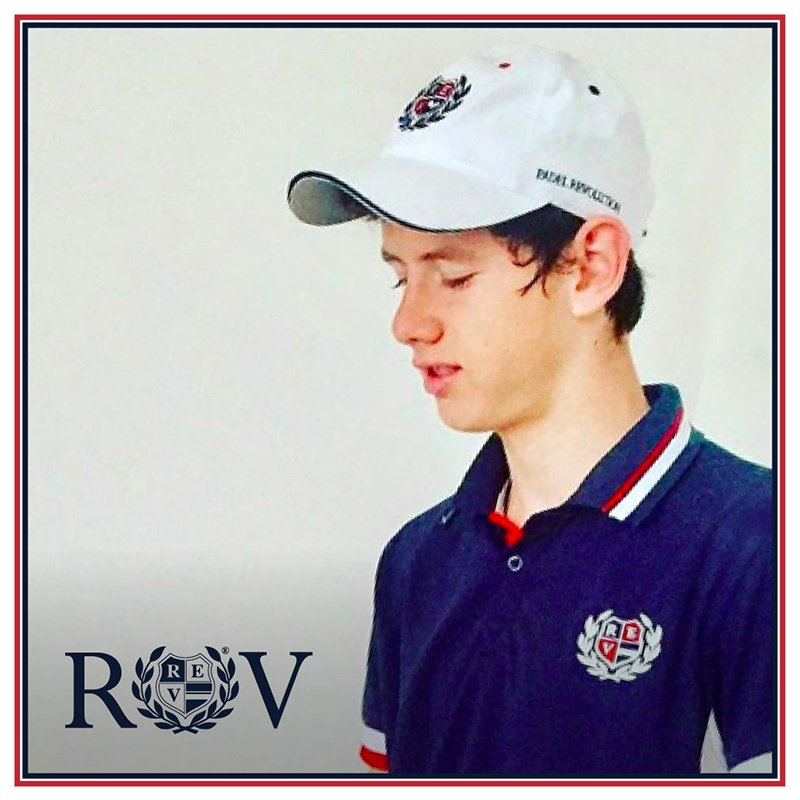 <a href="/enric_batalla/">Enric Batalla</a> Full equiped by Revolution SportsWear
#PadelRevolution #Revolution #TeamRevolution #fashion #casual #casualook #moda