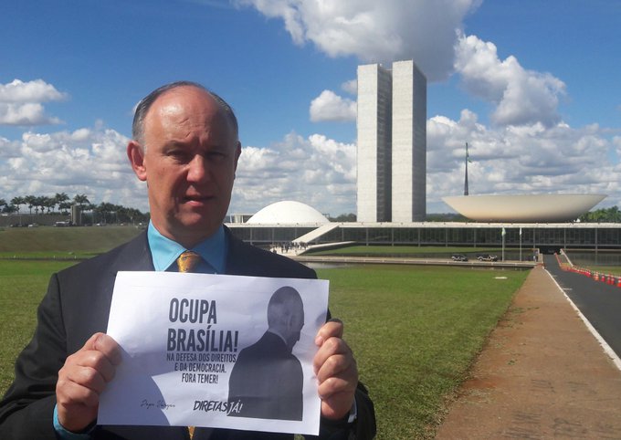 Ver imagem no Twitter Ver imagem no Twitter