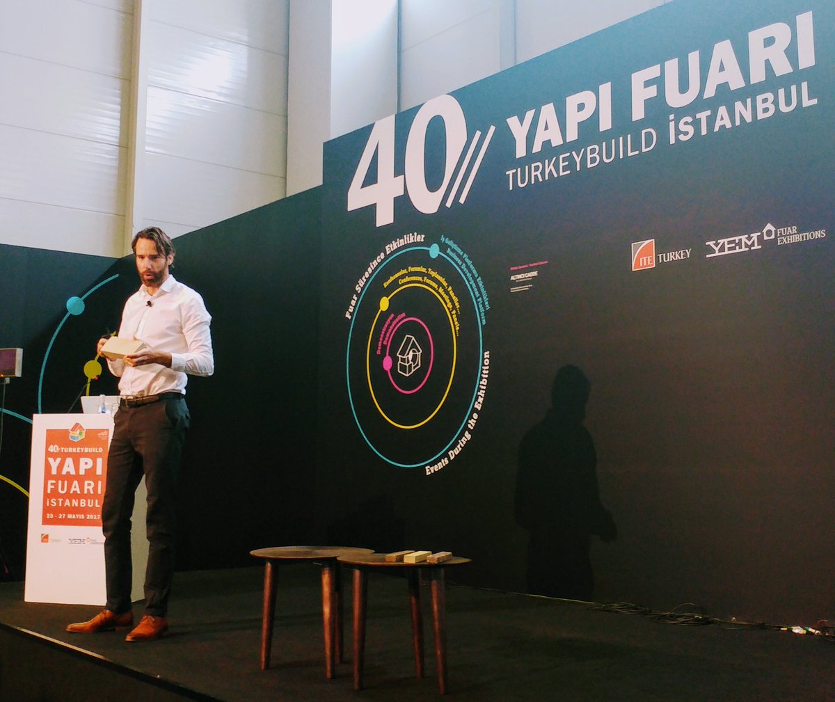 Arkitera.com tweet media