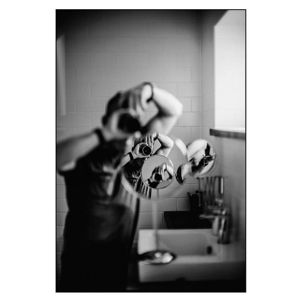 benedict13's tweet photo. "mirror in the bathroom"
#lenstesting #leica #noctilux #bwphotography #sefie 🤓 https://t.co/wv22nUc4NW https://t.co/zTeXtsktN6