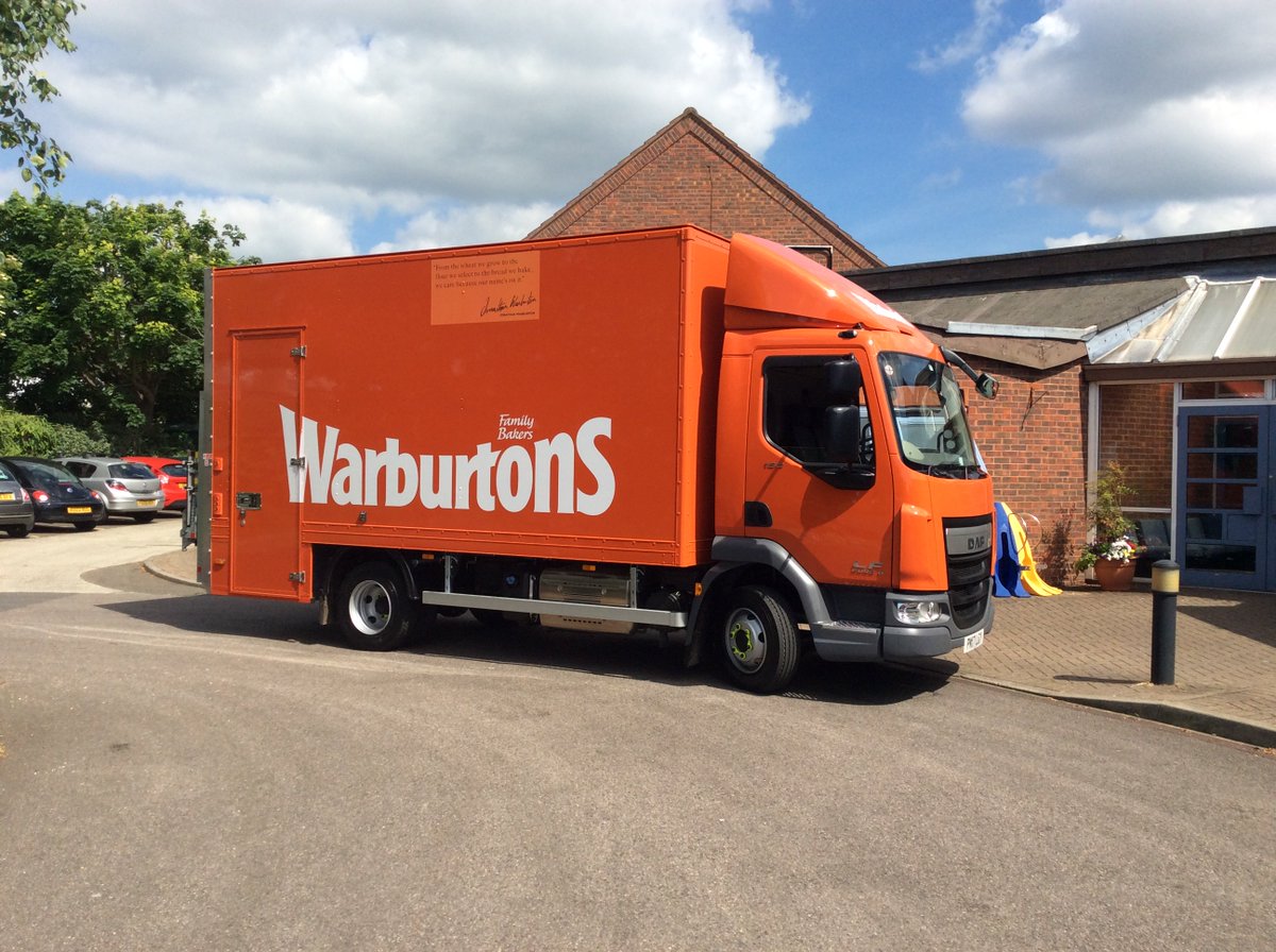 RussetHouseSch's tweet photo. Thank you so much @Warburtons for bringing the truck to school and the generous bread donation #bread #kindness
#enfield #community https://t.co/BfKexlPUiK