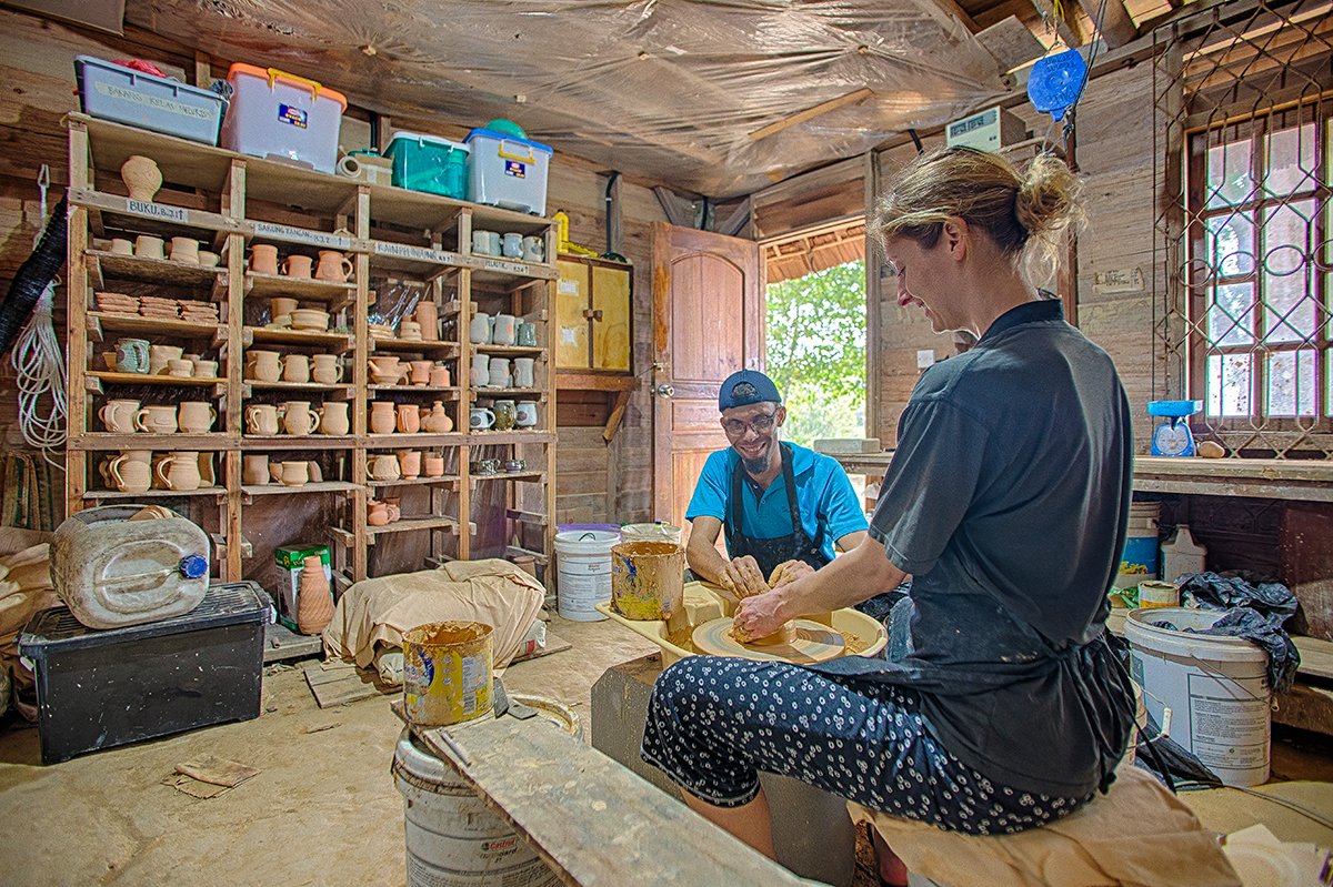 TelunasResorts's tweet photo. "Creativity is contagious, pass it on." - AE

Photo: Telunas Beach Ceramics Studio (Credit: Jeff) https://t.co/PjKS1roXsE
