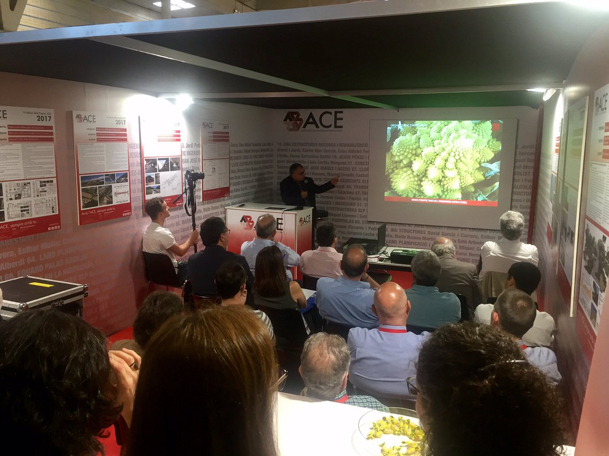 Con_Estructures's tweet photo. Quines són les noves perspectives de l'enginyeria estructural? Ens ho explica David Garcia de #BisStructures Stand C322 Pab2 #Construmat2017 https://t.co/4b1AXPvojs