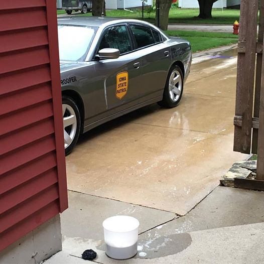 reick1984's tweet photo. Yep cleaning the patrol car at 6am happens often at our home!! #robinclicks #pride #deication #iowastatepatrol ๐๐ฎ๐ป https://t.co/fB94rRweeP