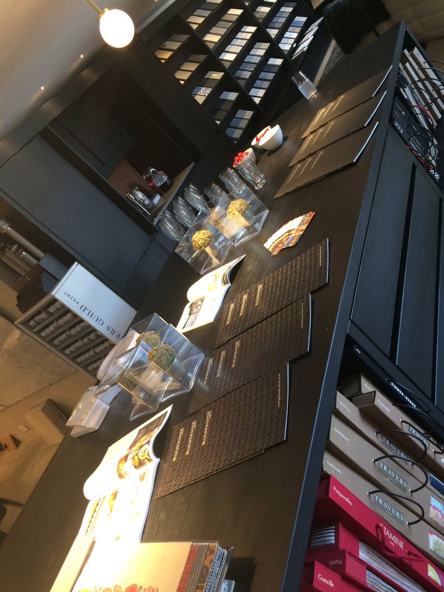LightmasterLtd's tweet photo. We have arrived in Devon to the @jamInterGroup showroom ready for our South West launch! #lighting #lightingdesign #LightmasterPartners https://t.co/gIVOJjGxpv