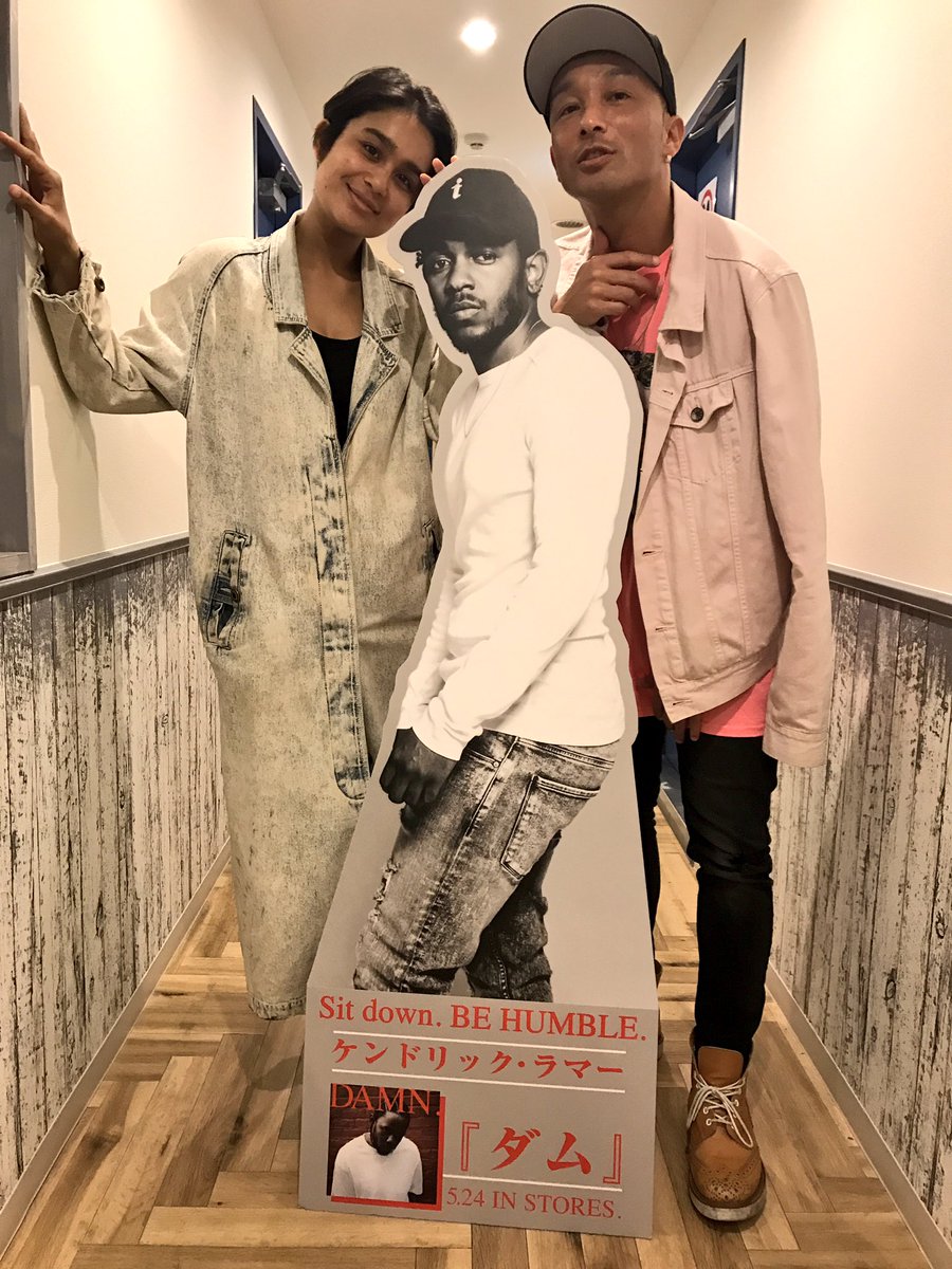 WrepRadio's tweet photo. #STEPINTOYOU パーソナリティーKEITA/UNOも #WREP x ケンドリックラマー キャンペーンに参加してくれました!
スタジオにあるパネルと写真を撮ってハッシュタグ #WREPDAMN をつけてSNSに投稿→その場でステッカープレゼント! https://t.co/PQGx20AvbB