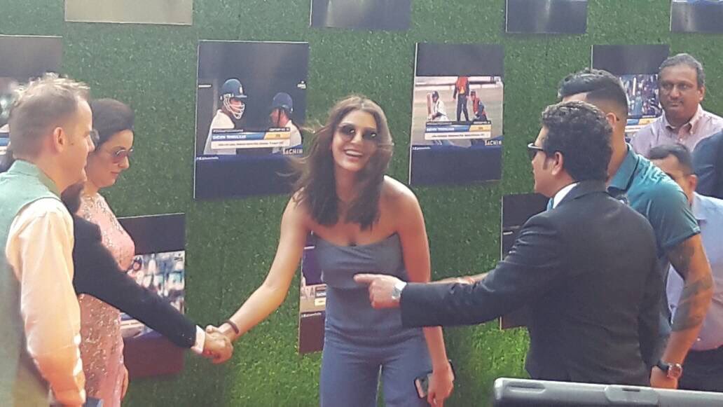NurseryCenter's tweet photo. More pics of @AnushkaSharma, @imVkohli, @sachin_rt &amp; #AnjaliTendulkar at #SachinPremiere today 💙 #Virushka #SachinABillionDreams https://t.co/GMXNmhXjDI