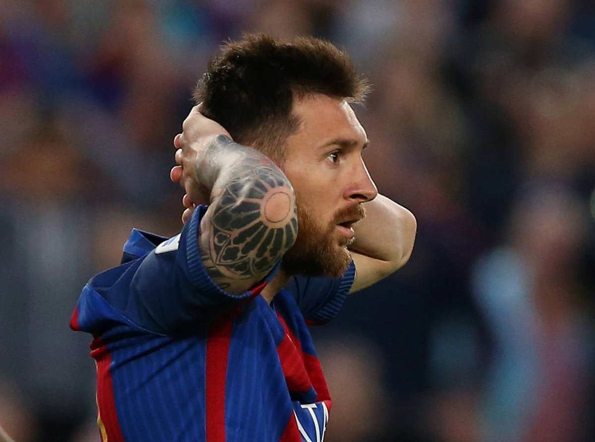 lequipe's tweet photo. La justice espagnole a confirmé la condamnation à 21 mois de prison de Lionel Messi et son père pour fraude fiscale https://t.co/L6Be1ikk09 https://t.co/Zi9wumYHZj