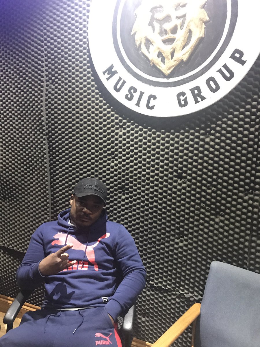 Mujplaydirty's tweet image. @EMGLDN