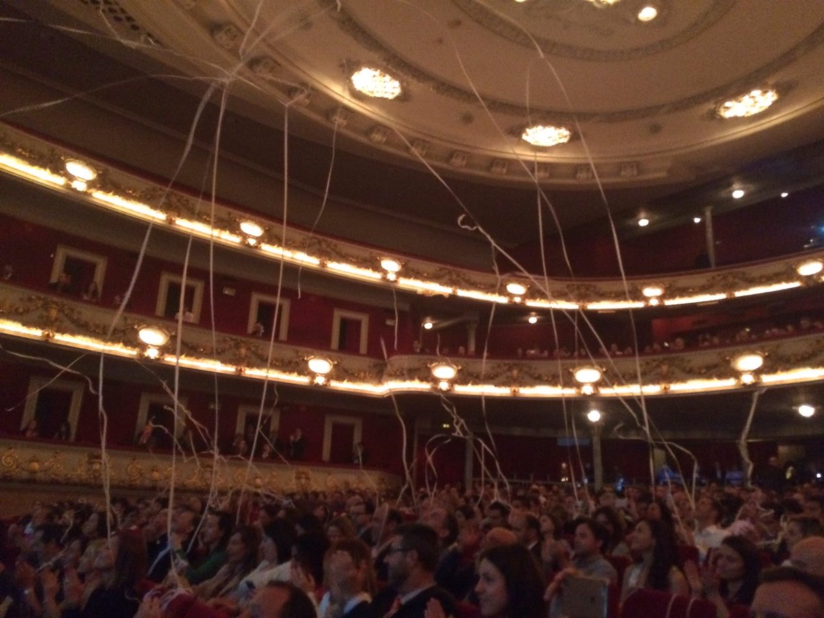 nuriaantoli's tweet photo. Final apoteósico del #MSFbcn con Startwars: Music has no limits! @MHNLOfficial !! ;D https://t.co/0jhWw5MBkq