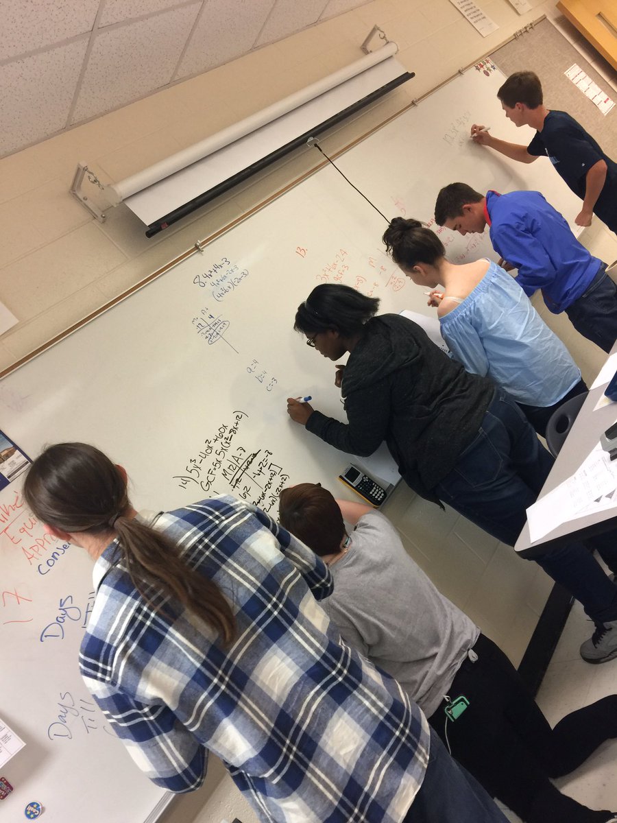 ms_martin_lcb08's tweet image. Standing (and kneeling) room only to factor quadratics #factoringfun #BeTheU #oneCCPS #legeaux