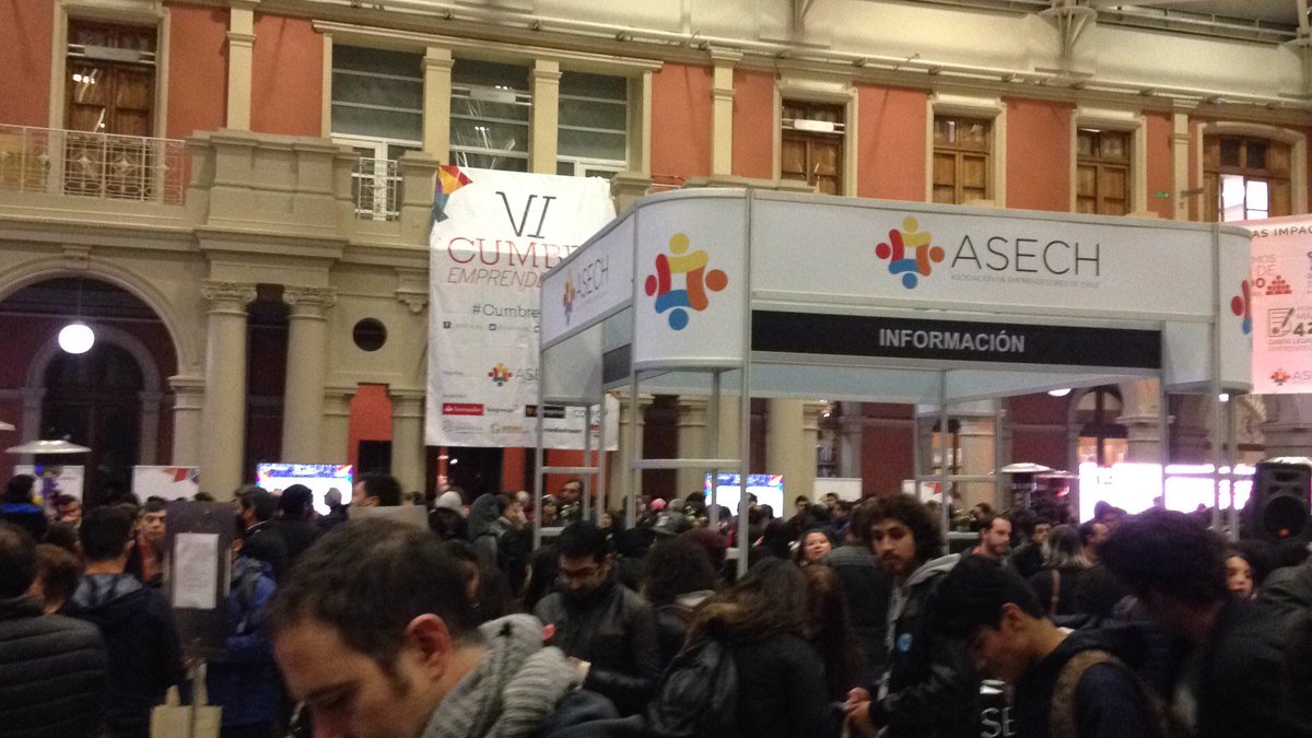 vitivinicolas's tweet photo. pasando una entretenida jornada #CumbreAsech https://t.co/qenE2ihlpn