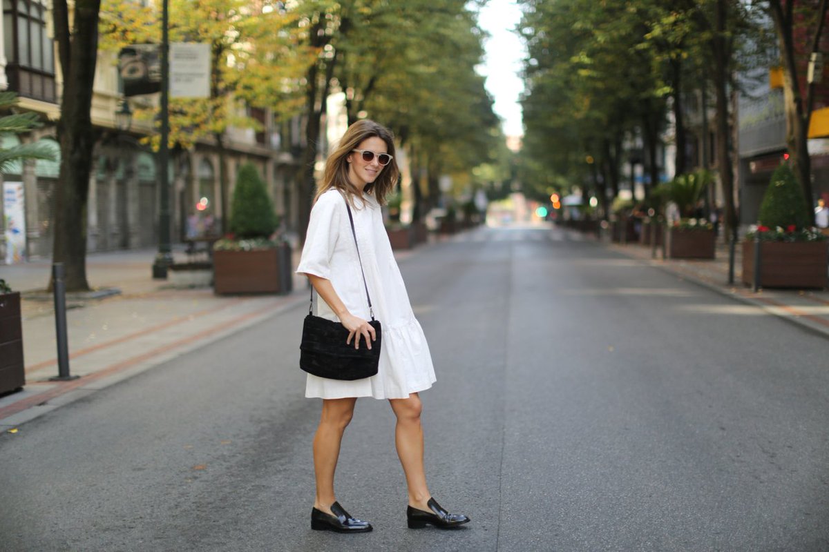 StyleCheck_App's tweet photo. Don't know how to dress up flats? Don't worry! The #StyleCheck Community is here to help! Download here https://t.co/sTekf9mTjD https://t.co/MtBHsgyt5J