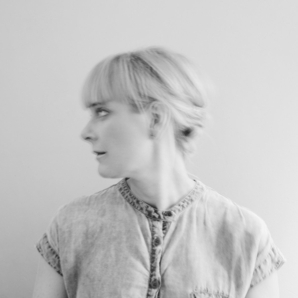 newsounds's tweet photo. Listen to electroacoustic music by @thuridurjo (pic), @RogerDoyle1/ @NiwelTsumbu, @HellTweet, @OlafurArnalds &amp; more: https://t.co/2bDaoPOsth https://t.co/uQgeqV7qxD