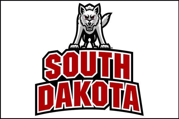 josh_aune816's tweet photo. Blessed to receive an offer from the University of South Dakota! #GoYotes https://t.co/erMeaQy9RE
