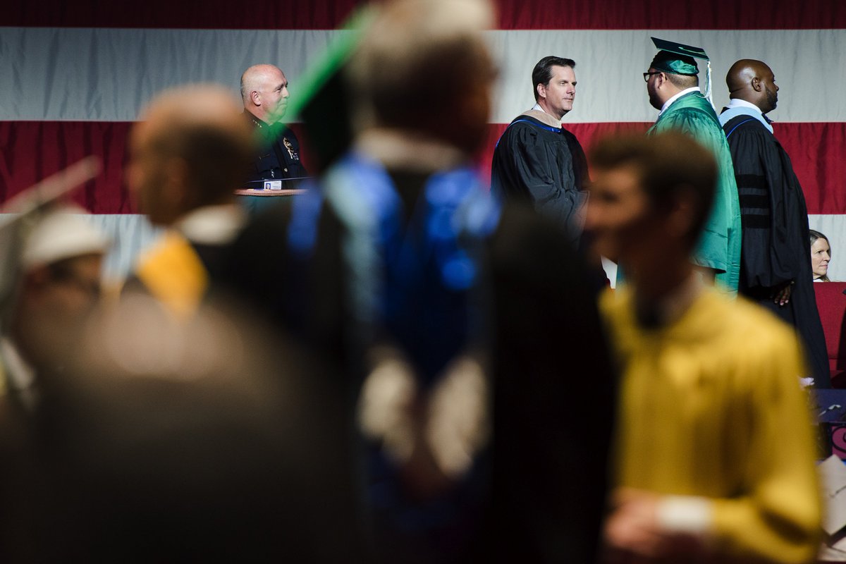 ElSolJupiter's tweet photo. Thank you to all the parents, teachers, administrators + friends who supported our community’s graduates along their journeys. #Classof2017 https://t.co/tYtKy7a56B
