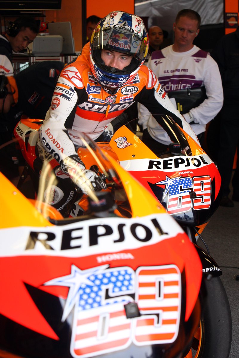 JesSanSan's tweet photo. El último regalo de una gran persona. Nicky Hayden donó sus órganos. No hace falta ni decirlo, nunca te olvidaremos. (📸 @box_repsol) https://t.co/FPQwgvDEIs