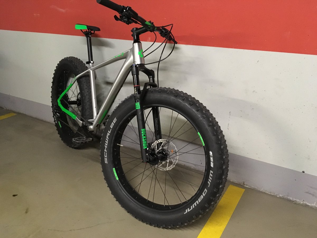 locsogunk's tweet photo. #ati Az új bringám 😀 #cube #nutrail #fatbike #kerékpár https://t.co/kP8NFqAmO5