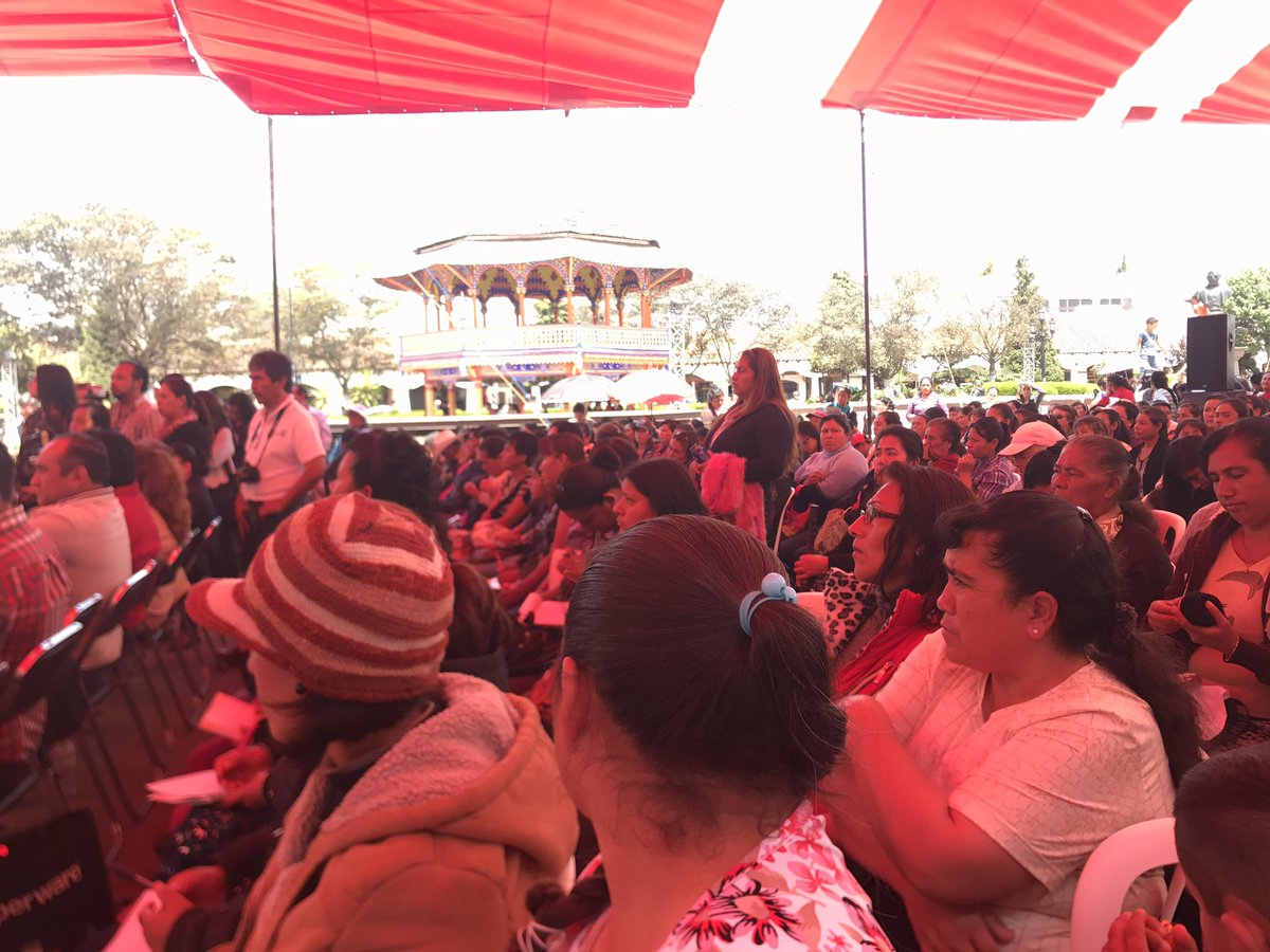 JEnriqueRiveraR's tweet photo. Feria de la Salud @Imss_Pue llega a @Chignahuapan, agradezco la presencia del Delegado @EnriqueDogerPue https://t.co/vFEOm0pRS0