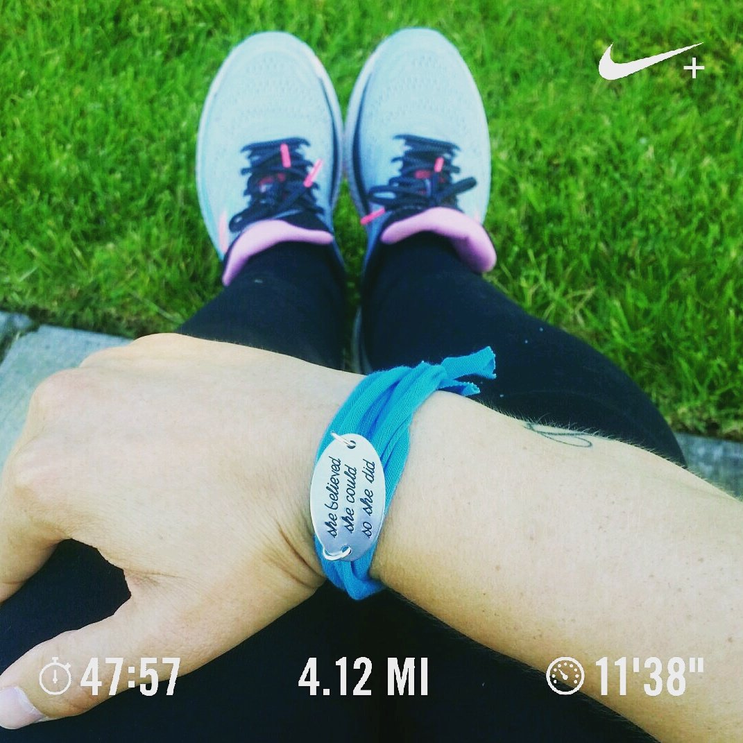 sweatingawesome's tweet photo. 4.12 mile #run this morning for #workoutwednesday! Furthest I've ever run & feeling great! #MoveMoreFitness #movemoretogether #sweatpink https://t.co/nN3zdnmvwQ