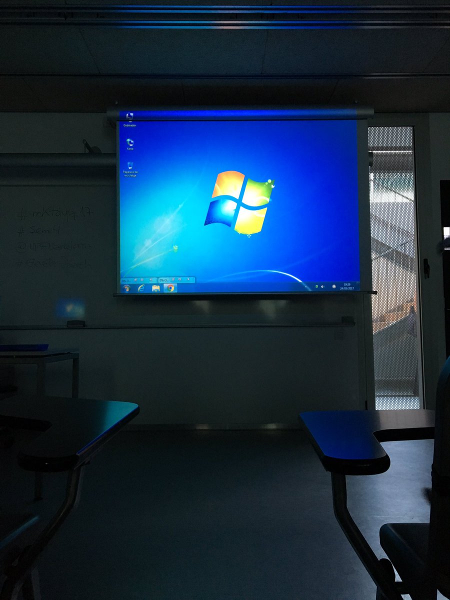 londoncraziness's tweet image. elevator speeches rolling down #mktdupf17