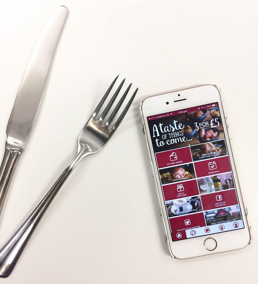 tobycarvery's tweet photo. Next weekend is Bank Holiday AND the start of half-term. Get that roast booked now on the app now. You know it makes sense. https://t.co/ivOItrAtsH