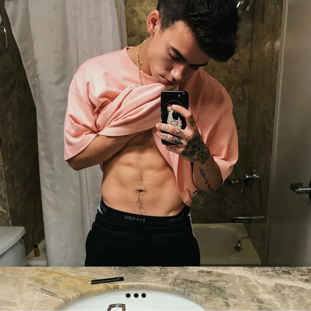 wesleytuck3r's tweet photo. Wes on Instagram today (okokalright) 📷 https://t.co/1prBTEsPbs
