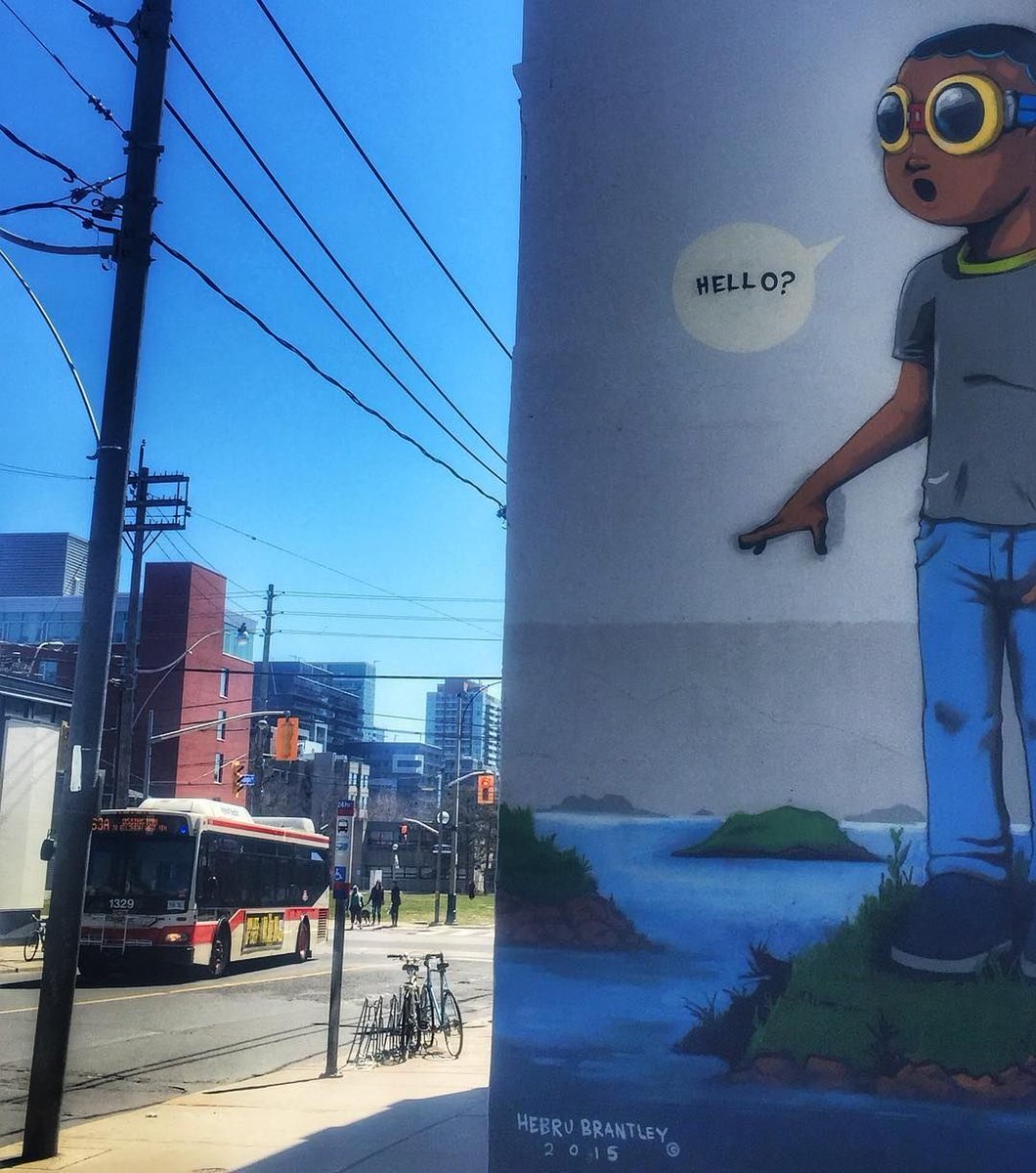 "HELLO? #ossingtonstrip #torontolife #the6ix #torontoneighbourhoods #ttcbus"