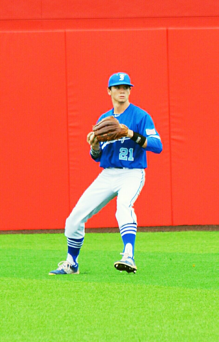 fhsballplayers's tweet photo. Congratulations to ALL DISTRICT 1ST TEAM honorees: P: Brandon Deskins,  OF: Johnnie Nemecek, DH: Thad Horman. @MustangsFHS @friendswoodisd https://t.co/UAeKrVAk8n
