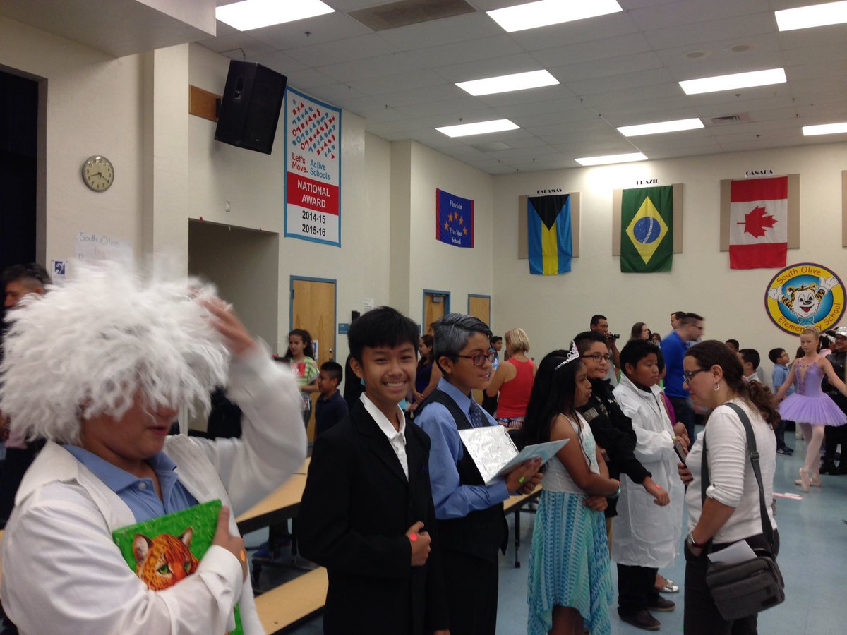 SouthOliveTiger's tweet photo. This year's wax museum focused on those who #MakeADifference. StillLearning with #7MoreDays @pbcsd https://t.co/qkqwXPI2aJ