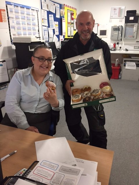 Staybridgebrum's tweet photo. It's #IHGCelebrateServiceWeek! 🎉
To celebrate, our wonderful team have enjoying @krispykreme treats😍 - while continuing to work hard!😋 https://t.co/cqogSOKcg4