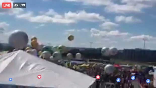 #AoVivo Milhares de pessoas chegam no Mané Garrincha na concentração do ato pelas Diretas #DiretasPorDireitos bit.ly/2qVw2m0