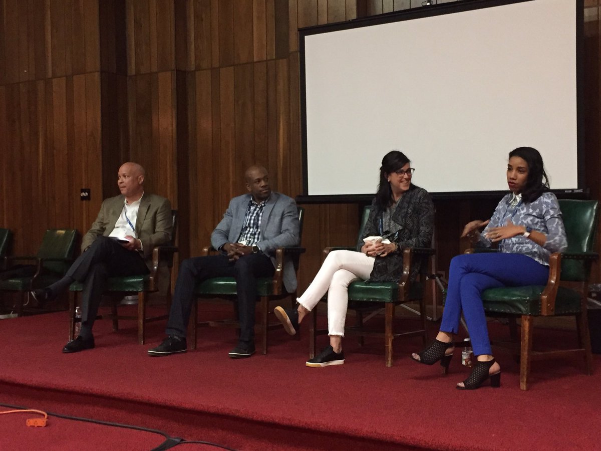 MISarahC's tweet photo. "An intrapren is a leader in thought &amp;a leader in action" @detstartupweek @DetroitChamber @leegroup @dPOPculture @JeffPonders @DisherDesign https://t.co/dAGRGeap4V