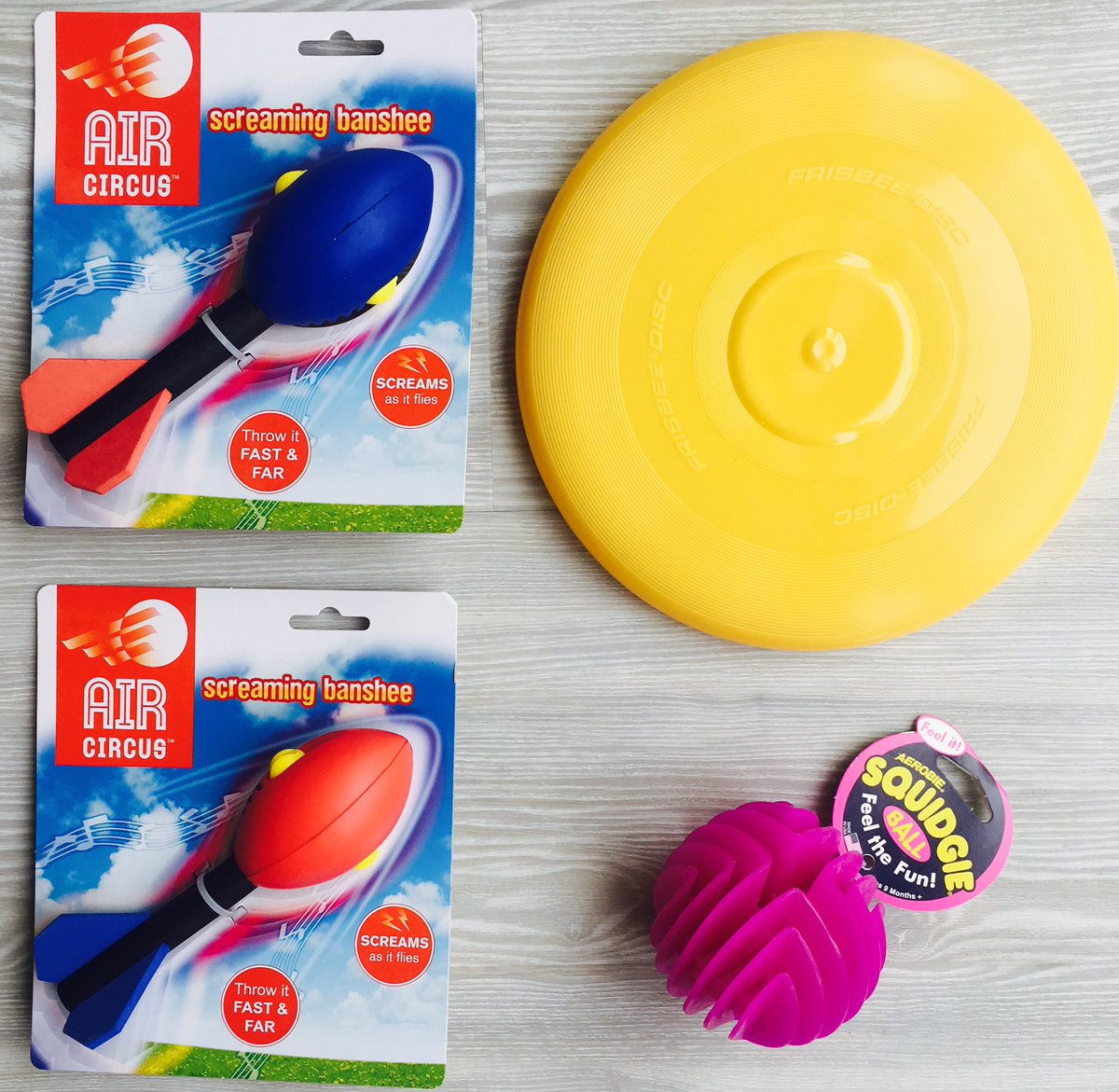 MyPocketMToy's tweet photo. More #summer #kidsfun box testing, this time from @TKCSALES #activekids #kidstoys #kidsgifts 😊📦🍉☀️🕶🛩🏖 https://t.co/DEIEnjuueO