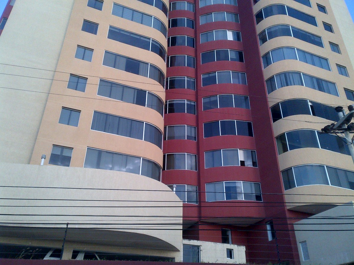 manuelgrau's tweet photo. @solucioncolina se vende apartamento 125 mts en sector playa mansa 3 hab 3 baños lecheria anzoategui informacion 02819932134 https://t.co/6oDH5OIziN