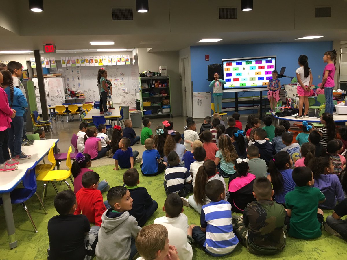 ChismLadonna's tweet photo. @WestElem2015 #studentledlettersoundsonelasttime!! Love these kids! Gonna miss 'em!!! https://t.co/MvaGqU0IIV