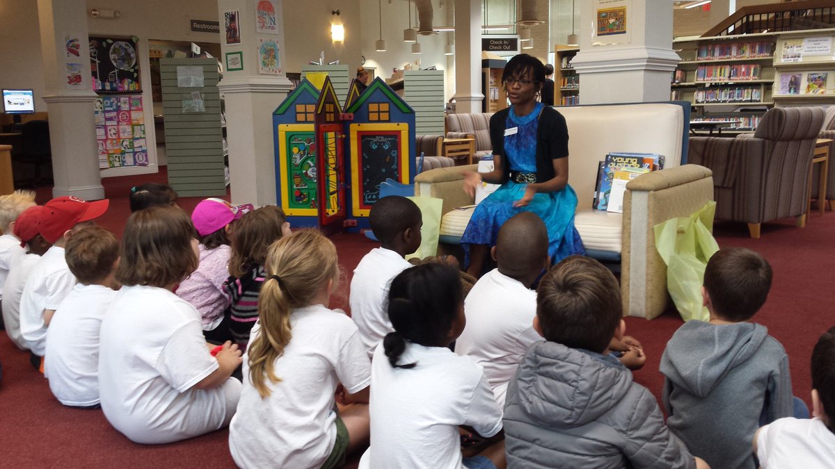 JennessEnoch's tweet photo. Learning about the library...thanks Ms. Tampa!! @EMYoderElem https://t.co/qcNRutW5MZ