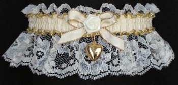 Garters_'s tweet photo. Amazing Lace https://t.co/1cgFIWp9f2  #WeddingColors #IvoryWedding #IvoryGold #WeddingGarter #BridalGarter https://t.co/WnFhDdlzun @Garters_ https://t.co/PrZUEiv88H